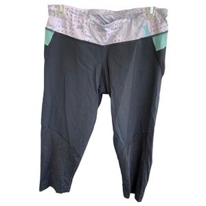 Lululemon Leggings Women’s Size 12 Workout Yoga Pants Cropped Capri